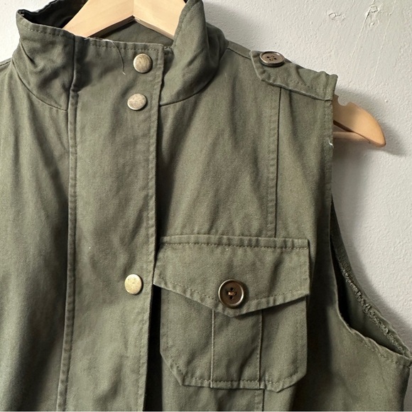 Olive Green Women's Utility Vest - Picture 5 of 6